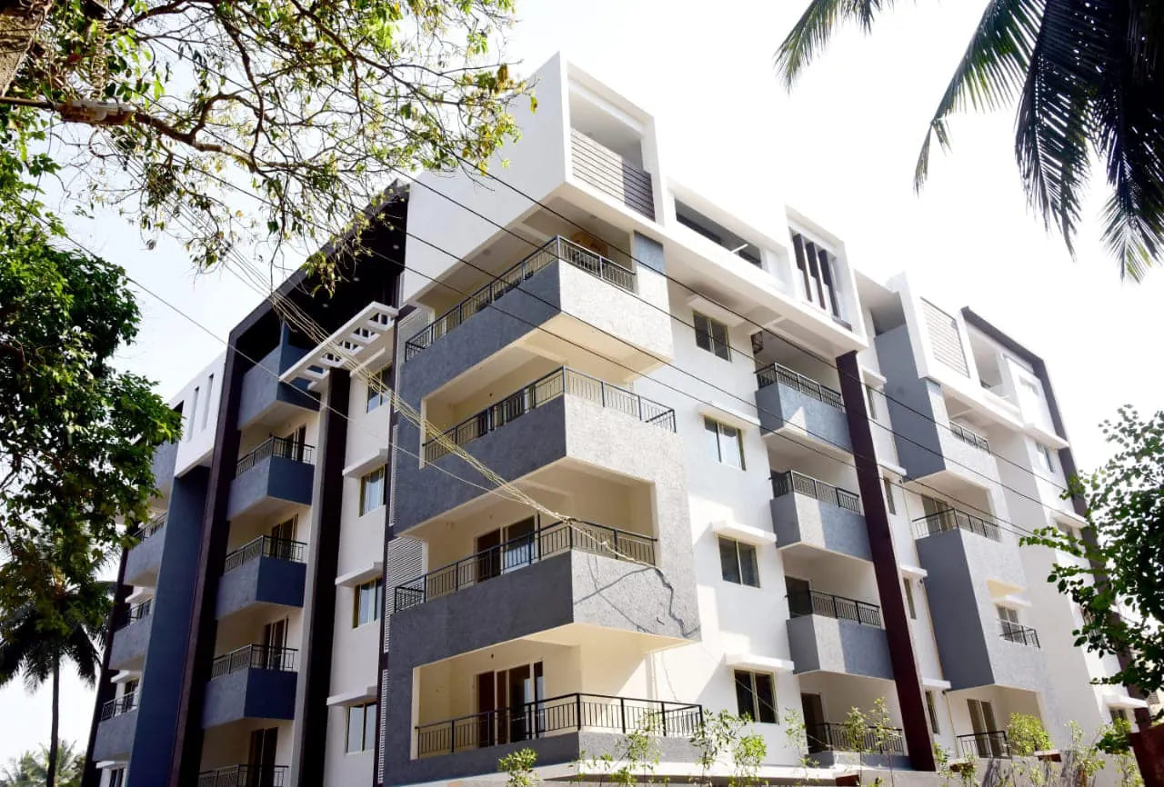 Royal Paradise apartments photo 4